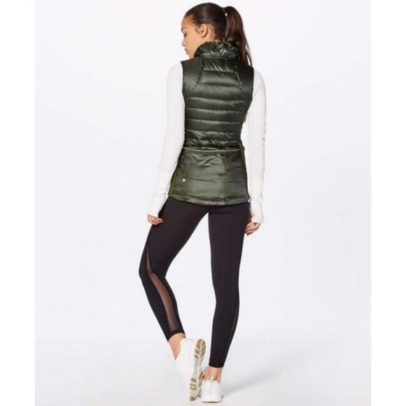 Lululemon Down For A Run Vest II Gator Green Size 4 - Picture 2 of 8